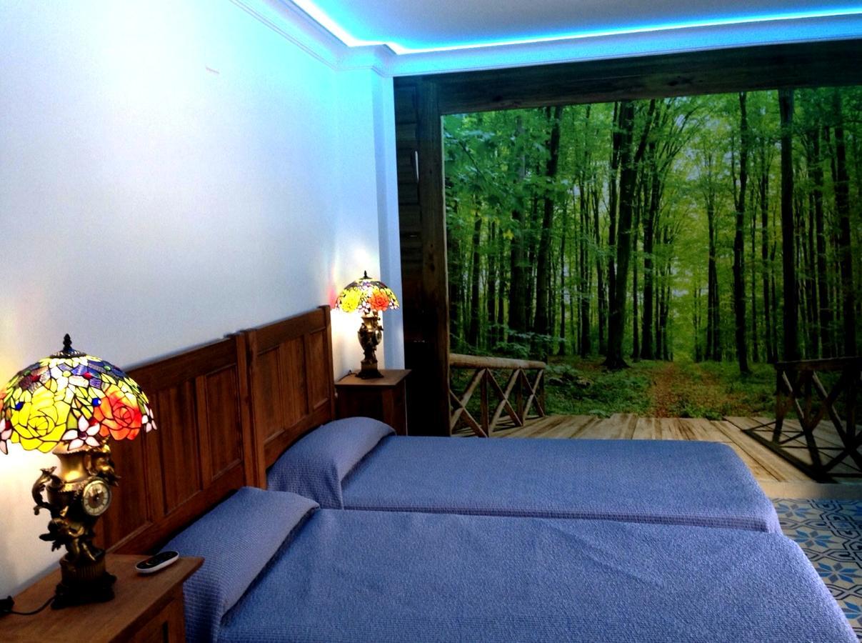 Podiumberg Hotell Quatretondeta Eksteriør bilde