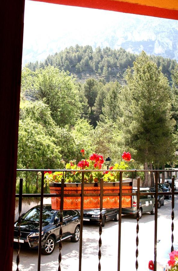 Podiumberg Hotell Quatretondeta Eksteriør bilde