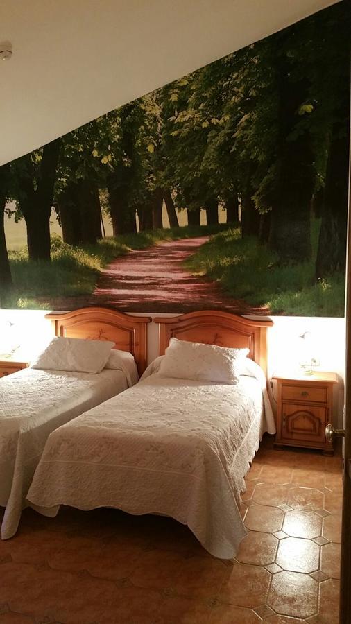 Podiumberg Hotell Quatretondeta Eksteriør bilde